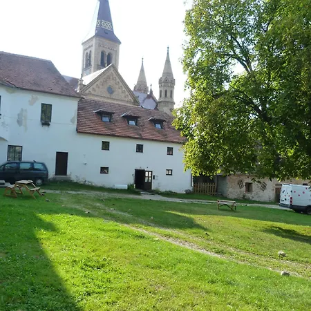 Apartamento Mount Hosin - Byvale Staje Historickeho Statku U Ceskych Budejovic *